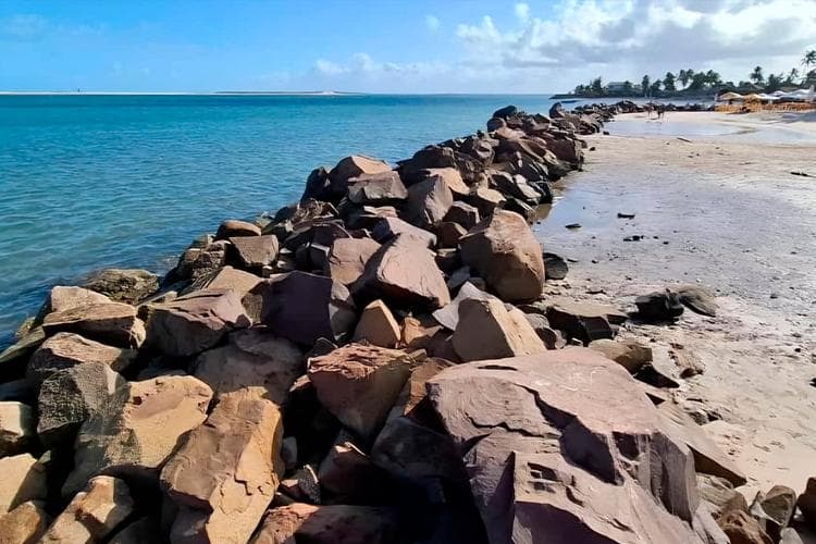 Praia do Saco e Lagoa dos Tambaquis